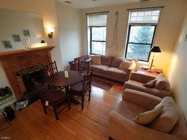 Main picture of 1808 Beacon St