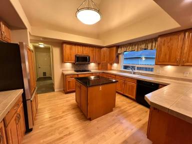 Main picture of 846 S Shelley Lake Ln