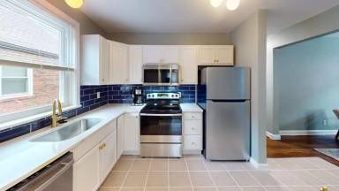 Main picture of 6750 Julian Ave