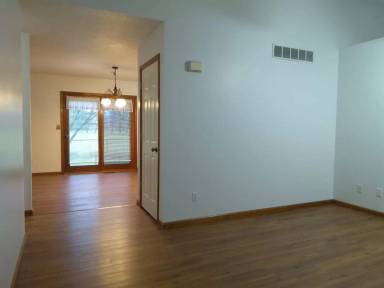 Main picture of 2009 Cedar Dr