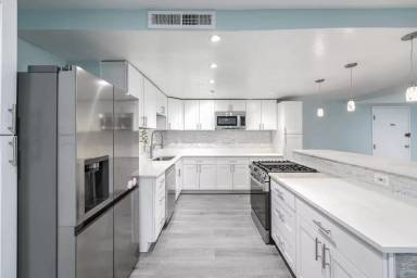 Main picture of Forty Six Hundred Condos