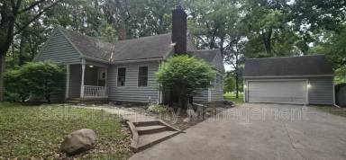 Main picture of 7430 W Jefferson Blvd