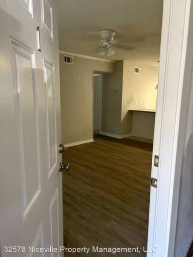 Main picture of 201 Taylor St