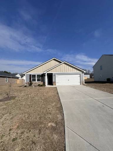 Main picture of 103 Maple Dr