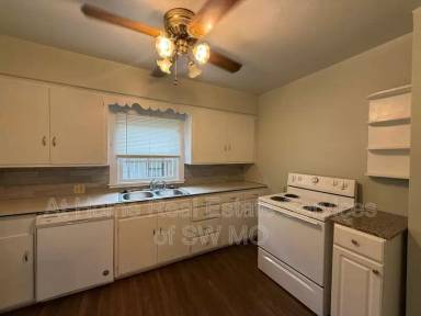 Main picture of 1169 S Kimbrough Ave