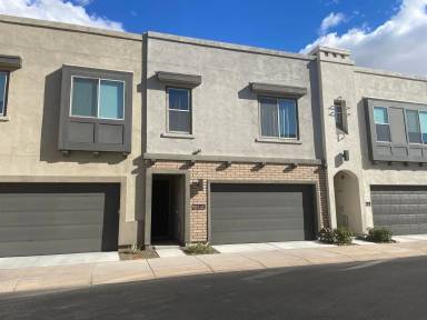 Main picture of 23391 N 73rd Way