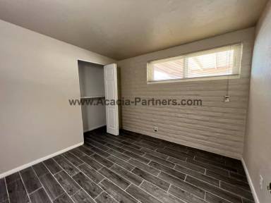 Main picture of 8060 E Eli St