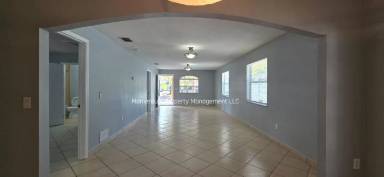 Main picture of 1708 E Genesee St