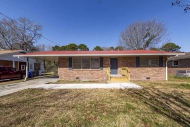 Main picture of 1450 N Sherwood Dr