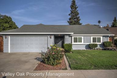 Main picture of 837 Cloverland Way