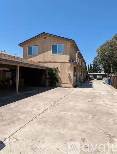 Main picture of 7881 Thornton Ave