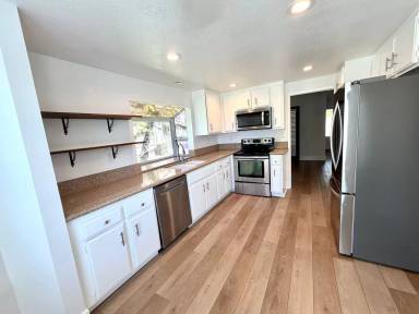 Main picture of 1345 Sunrise Cir N