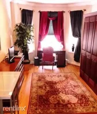 Main picture of 1715 Euclid St NW
