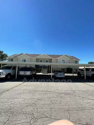 Main picture of 621 N 1570 W