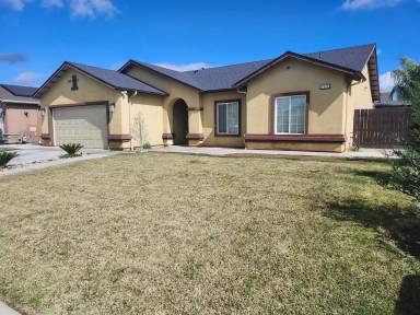 Main picture of 1572 Dallas St