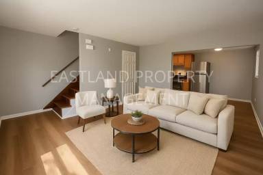 Main picture of 1719 W Bancroft St
