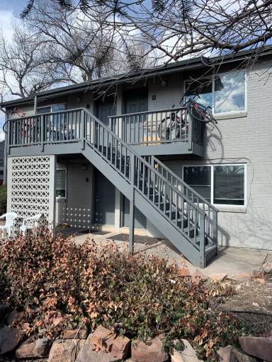 Main picture of 2437 Spruce St