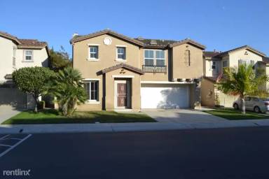 Main picture of 374 Franciscan Way
