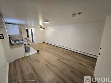 Main picture of 4300 Fleming St