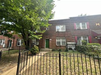 Main picture of 1715 H St NE