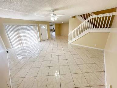 Main picture of 1919 N Congress Ave