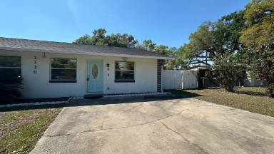 Main picture of 2720 S Sunrise Ct