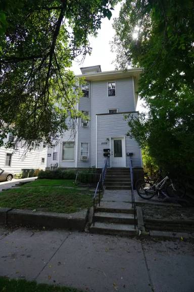 Main picture of 1009 Vilas Ave