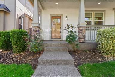 Main picture of 430 SW Marsuda Ter