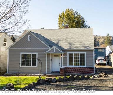 Main picture of 1770 SE Main St