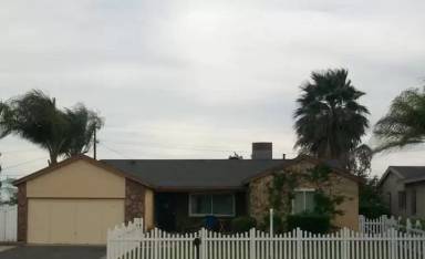 Main picture of 255 E Merrill Ave