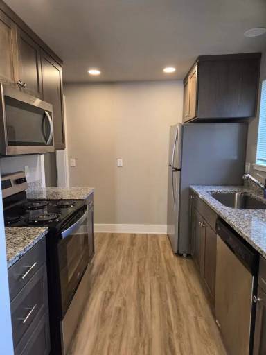 Main picture of 1785 Bellevue St SE