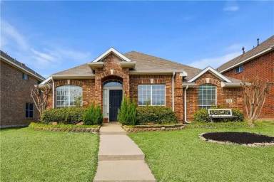 Main picture of 2425 Ravenhurst Dr
