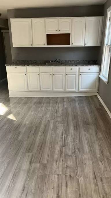 Main picture of 13 Poplar Pl