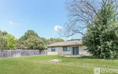 Main picture of 432 Rolling Hills Dr