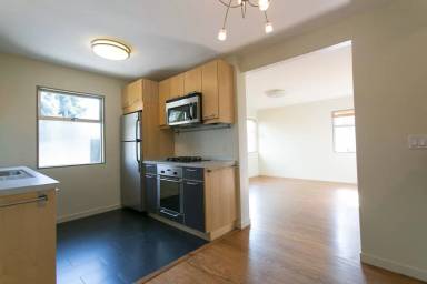 Main picture of 3233 Yosemite Ave