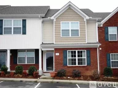 Main picture of 1817 Shaylin Loop