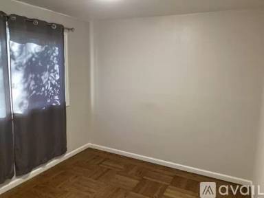 Main picture of 925 Hargus Ave