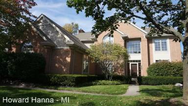 Main picture of 233 Pinehurst Dr
