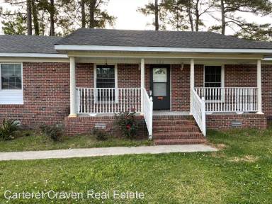 Main picture of 122 Karol Dr