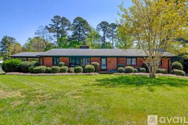 Main picture of 216 Guilford Rd