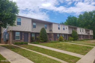 Main picture of 701 N DuPont Ave