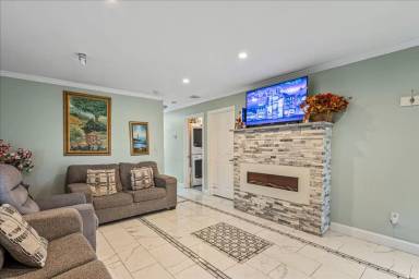 Main picture of 1225 14th St