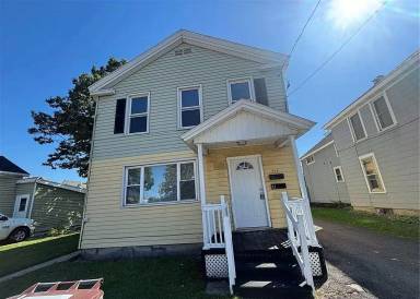 Main picture of 416 Black River Blvd N