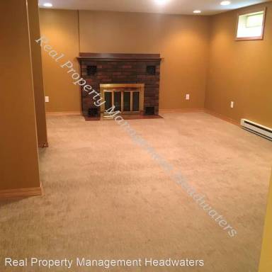 Main picture of 658 N Warren St