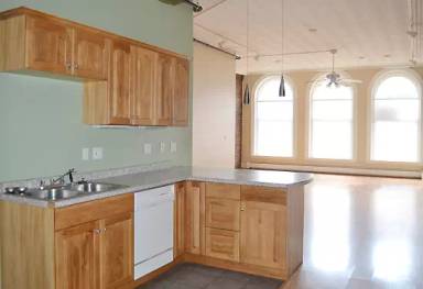 Main picture of 14-18 Broad St