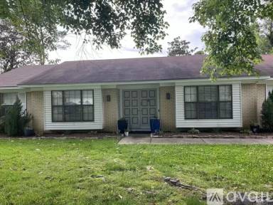 Main picture of 1211 Cliffdale Dr