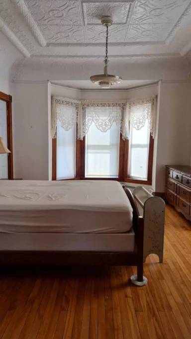 Main picture of 14 Prospect St