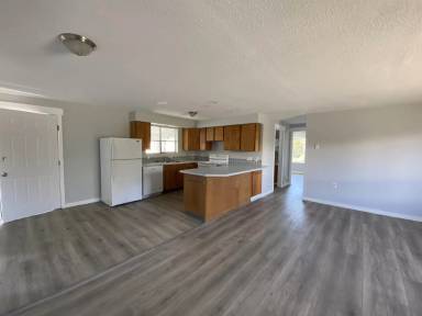 Main picture of 971 Point Brown Ave SE
