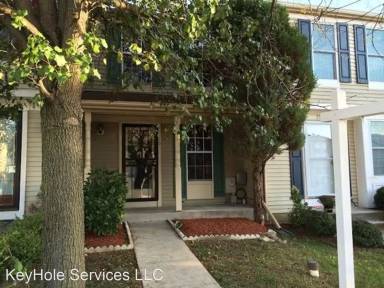 Main picture of 19 Triple Crown Ct