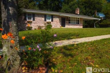 Main picture of 9906 Williamsburg Dr